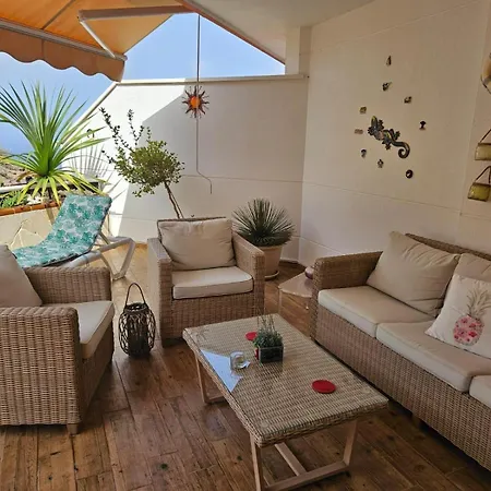 Ocean View The Sunset アパート アデヘ